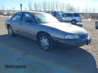 1997 Chevrolet Lumina with VIN 2G1WL52M1V9105473, listed as a IAAI auction lot 41411110 with 111,036 mi miles and . Bid and sale history available at DreamBid. Image 1.