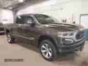 2019 Ram 1500 Limited z VIN 1C6SRFHT6KN732727, wystawiony jako IAAI lot #42497308 z przebiegiem 53 675 mil mil oraz . Historia ofert i sprzedaży dostępna na DreamBid. Obrazek 1.