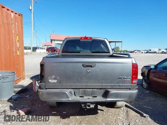 2005 Dodge 1500 SLT с VIN 1D7HU18D45S154443, выставлен на аукционе IAAI как лот 43463136 с пробегом 216 808 миль миль и . История ставок и продаж доступна на DreamBid. Изображение 16.