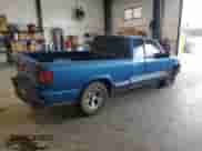 2000 Chevrolet S-10 LS z VIN 1GCCS19W1Y8257556, wystawiony jako Copart lot #64743085 z przebiegiem 284 985 mil mil oraz Szkoda całkowita • Salvage title. Historia ofert i sprzedaży dostępna na DreamBid. Obrazek 3.