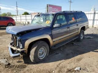 1999 Chevrolet Suburban с VIN 1GNGK26R7XJ423387, выставлен на аукционе Copart как лот 72254674 с пробегом Не указан миль и На запчасти • Non repairable. История ставок и продаж доступна на DreamBid. Изображение 1.