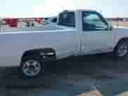 1995 Chevrolet Silverado 1500 z VIN 1GCEC14Z8SZ217712, wystawiony jako IAAI lot #42459235 z przebiegiem 172 963 mil mil oraz . Historia ofert i sprzedaży dostępna na DreamBid. Obrazek 6.