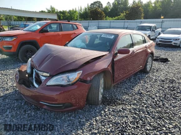 2014 Chrysler 200 Touring with VIN 1C3CCBBB6EN127753, listed as a Copart auction lot 64062925 with 87,915 mi miles and Salvage title. Bid and sale history available at DreamBid. Image 1.