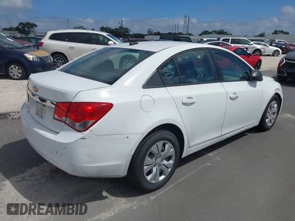 2014 Chevrolet Cruze LS with VIN 1G1PA5SH3E7220655, listed as a IAAI auction lot 43253112 with 246,866 mi miles and . Bid and sale history available at DreamBid. Image 4.