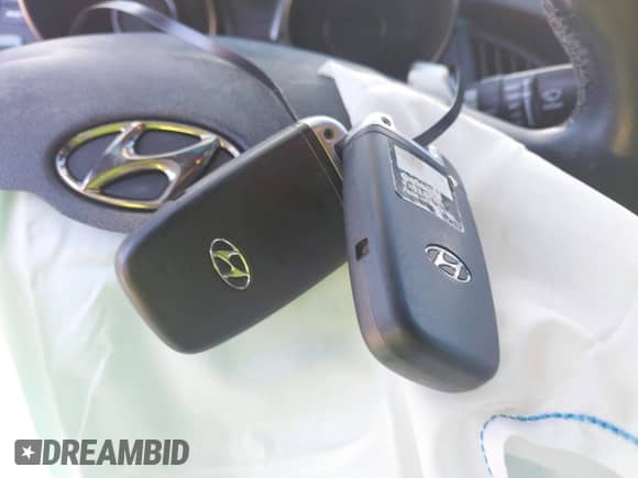 2016 Hyundai Genesis Coupe R-Spec с VIN KMHHU6KJ7GU132025, выставлен на аукционе IAAI как лот 41848778 с пробегом 63 562 миль миль и . История ставок и продаж доступна на DreamBid. Изображение 11.