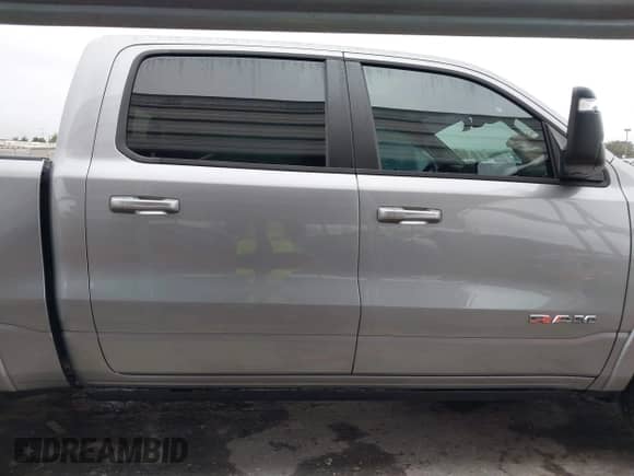 2025 Ram 1500 with VIN 1C6RREJP5SN601648, listed as a IAAI auction lot 41022685 with 2,383 mi miles and . Bid and sale history available at DreamBid. Image 13.