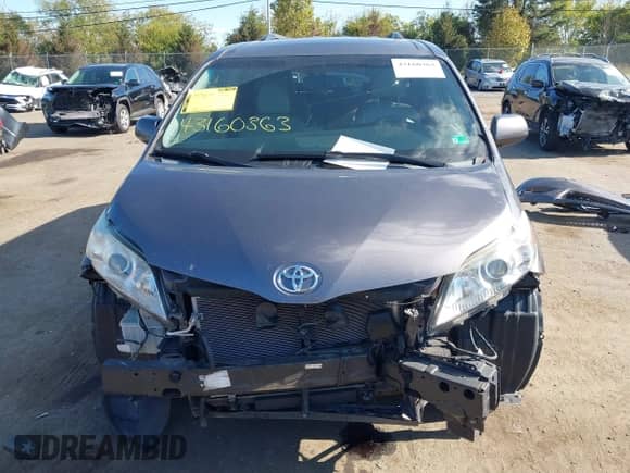 2015 Toyota Sienna Limited with VIN 5TDDK3DCXFS105328, listed as a IAAI auction lot 43160363 with 164,426 mi miles and . Bid and sale history available at DreamBid. Image 13.