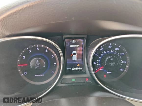 2014 Hyundai Santa Fe z VIN 5XYZU3LA8EG149548, wystawiony jako Copart lot #80868785 z przebiegiem 136 190 mil mil oraz Szkoda całkowita • Salvage title. Historia ofert i sprzedaży dostępna na DreamBid. Obrazek 9.