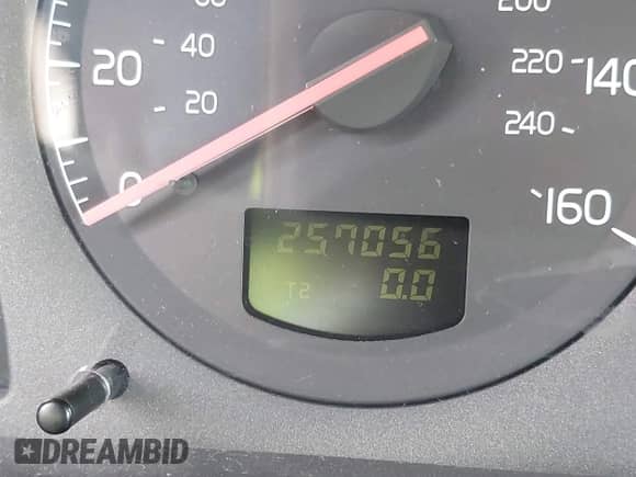 2001 Volvo S60 с VIN YV1RS61R212044759, выставлен на аукционе IAAI как лот 42748207 с пробегом 257 056 миль миль и . История ставок и продаж доступна на DreamBid. Изображение 7.
