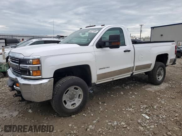 2016 Chevrolet Silverado 2500HD Work Truck z VIN 1GC0KUEG5GZ176569, wystawiony jako Copart lot #65221595 z przebiegiem 102 357 mil mil oraz Czysty tytuł • Clean title. Historia ofert i sprzedaży dostępna na DreamBid. Obrazek 1.