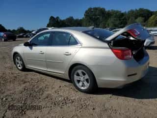 2016 Chevrolet Malibu LS z VIN 1G11B5SA1GF106667, wystawiony jako Copart lot #85333145 z przebiegiem 101 857 mil mil oraz Czysty tytuł • Clean title. Historia ofert i sprzedaży dostępna na DreamBid. Obrazek 2.