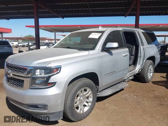2016 Chevrolet Suburban LT z VIN 1GNSCHKC1GR471688, wystawiony jako IAAI lot #43326278 z przebiegiem 110 250 mil mil oraz . Historia ofert i sprzedaży dostępna na DreamBid. Obrazek 19.