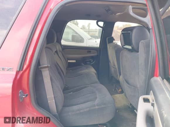 2002 Chevrolet Tahoe LS with VIN 1GNEC13V92R311538, listed as a IAAI auction lot 43337869 with 305,050 mi miles and . Bid and sale history available at DreamBid. Image 8.