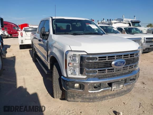 2024 Ford F-250 XL с VIN 1FT7W2BT6REC73458, выставлен на аукционе IAAI как лот 43403596 с пробегом 81 221 миль миль и . История ставок и продаж доступна на DreamBid. Изображение 1.