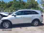 2020 Kia Sorento LX with VIN 5XYPG4A35LG668918, listed as a IAAI auction lot 42265036 with 48,153 mi miles and . Bid and sale history available at DreamBid. Image 14.
