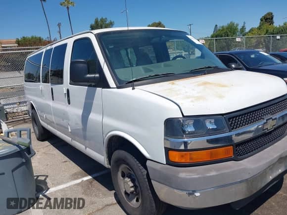 2009 Chevrolet Express Passenger с VIN 1GAHG39K991101137, выставлен на аукционе IAAI как лот 42676691 с пробегом 157 179 миль миль и . История ставок и продаж доступна на DreamBid. Изображение 1.