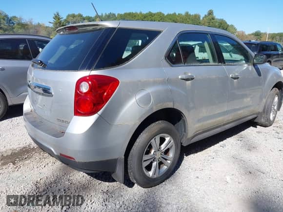 2013 Chevrolet Equinox LS z VIN 2GNALBEK6D1200044, wystawiony jako IAAI lot #43389097 z przebiegiem 87 642 mil mil oraz . Historia ofert i sprzedaży dostępna na DreamBid. Obrazek 4.