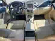 2012 Volkswagen Tiguan S с VIN WVGAV7AX0CW560141, выставлен на аукционе Copart как лот 82556515 с пробегом 171 576 миль миль и Чистый • Clean title. История ставок и продаж доступна на DreamBid. Изображение 8.