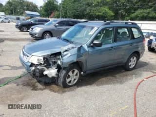 2011 Subaru Forester X z VIN JF2SHBBC5BH745062, wystawiony jako Copart lot #63420555 z przebiegiem Nie podano mil oraz Szkoda całkowita • Salvage title. Historia ofert i sprzedaży dostępna na DreamBid. Obrazek 1.