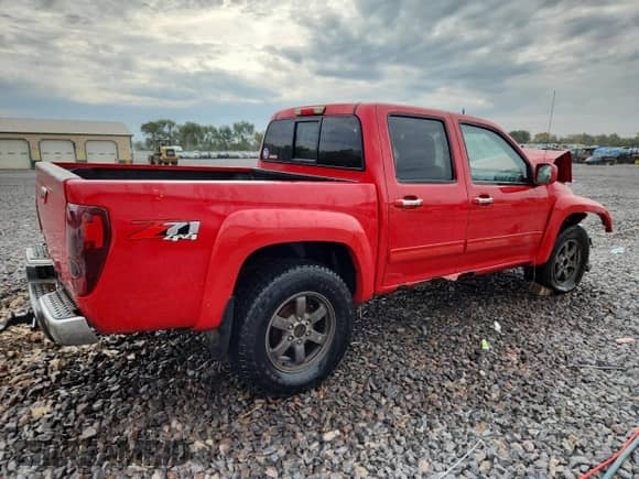 2011 Chevrolet Colorado 2LT с VIN 1GCHTDFE7B8121309, выставлен на аукционе Copart как лот 80878135 с пробегом 214 920 миль миль и Списание • Salvage title. История ставок и продаж доступна на DreamBid. Изображение 3.