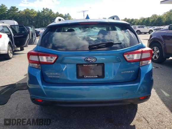 2018 Subaru Impreza Premium with VIN 4S3GTAD69J3728135, listed as a Copart auction lot 84726165 with Not provided miles and Salvage title. Bid and sale history available at DreamBid. Image 6.