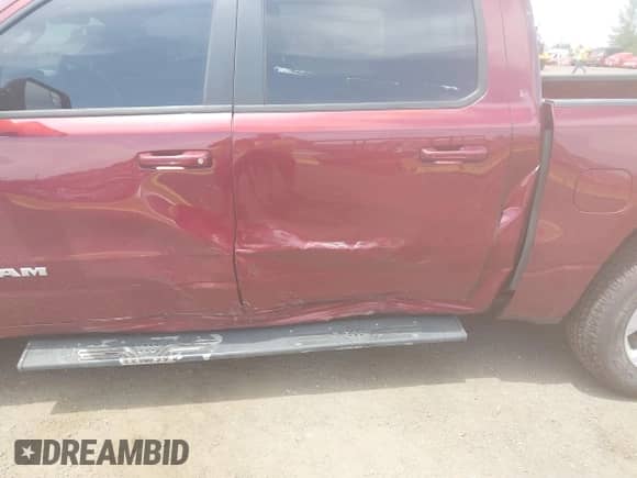 2022 Ram 1500 Big Horn z VIN 1C6RRFFGXNN220347, wystawiony jako IAAI lot #42615957 z przebiegiem 36 093 mil mil oraz . Historia ofert i sprzedaży dostępna na DreamBid. Obrazek 6.