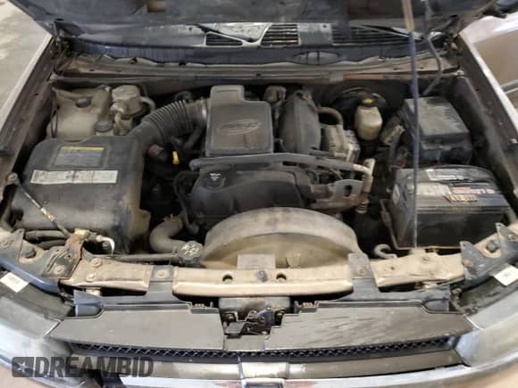 2002 Chevrolet TrailBlazer EXT LT with VIN 1GNET16S426137381, listed as a Copart auction lot 64457995 with 365,605 mi miles and Salvage title. Bid and sale history available at DreamBid. Image 12.