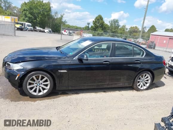 2015 BMW 5 Series 535i xDrive with VIN WBA5B3C5XFD544612, listed as a IAAI auction lot 43070119 with 128,967 mi miles and . Bid and sale history available at DreamBid. Image 15.