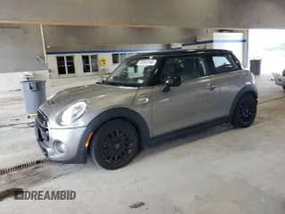 2018 MINI Hardtop Cooper S с VIN WMWXP7C5XJ2A46905, выставлен на аукционе Copart как лот 65552345 с пробегом 72 923 миль миль и Списание • Salvage title. История ставок и продаж доступна на DreamBid. Изображение 1.