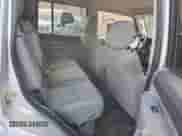 2006 Jeep Commander z VIN 1J8HH48NX6C269125, wystawiony jako Copart lot #84370915 z przebiegiem 144 143 mil mil oraz Czysty tytuł • Clean title. Historia ofert i sprzedaży dostępna na DreamBid. Obrazek 6.