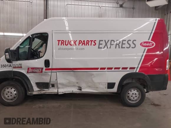 2022 Ram ProMaster Cargo z VIN 3C6LRVBG2NE102092, wystawiony jako IAAI lot #42037127 z przebiegiem 168 617 mil mil oraz . Historia ofert i sprzedaży dostępna na DreamBid. Obrazek 14.