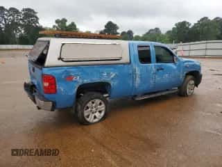 2009 Chevrolet Silverado 1500 LT z VIN 1GCEK29J89Z276345, wystawiony jako Copart lot #54134055 z przebiegiem 144 937 mil mil oraz Szkoda całkowita • Salvage title. Historia ofert i sprzedaży dostępna na DreamBid. Obrazek 3.