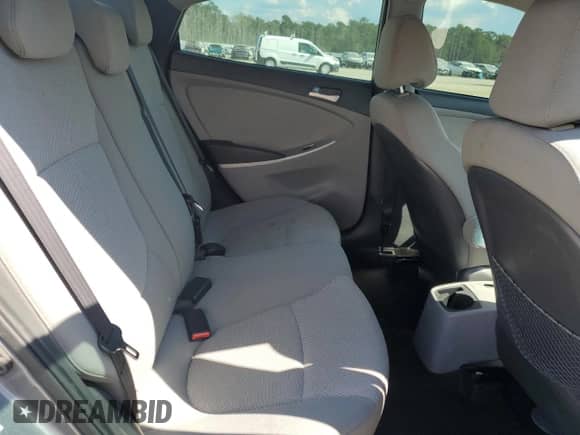 2014 Hyundai Accent GLS z VIN KMHCT4AE8EU704156, wystawiony jako Copart lot #81121835 z przebiegiem 149 131 mil mil oraz Szkoda całkowita • Salvage title. Historia ofert i sprzedaży dostępna na DreamBid. Obrazek 10.