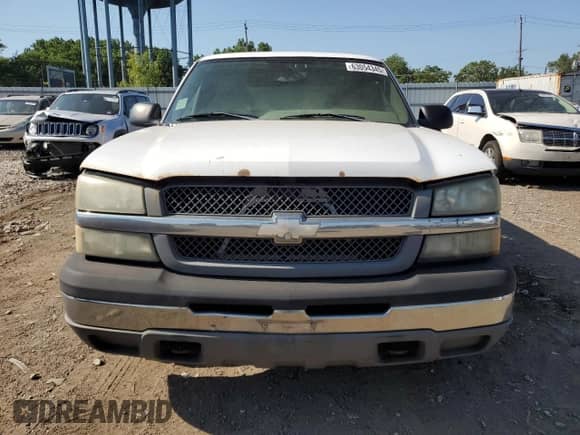 2004 Chevrolet Silverado 1500 Work Truck z VIN 1GCEC14X44Z330803, wystawiony jako Copart lot #63054345 z przebiegiem 277 216 mil mil oraz Czysty tytuł • Clean title. Historia ofert i sprzedaży dostępna na DreamBid. Obrazek 5.
