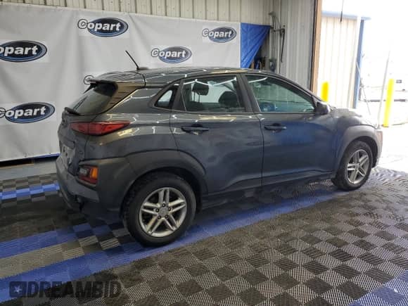 2021 Hyundai Kona SE с VIN KM8K1CAA9MU683356, выставлен на аукционе Copart как лот 70872975 с пробегом 86 427 миль миль и Чистый • Clean title. История ставок и продаж доступна на DreamBid. Изображение 3.