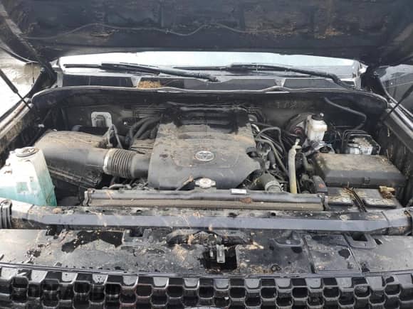 2019 Toyota Tundra SR с VIN 5TFUM5F1XKX083174, выставлен на аукционе Copart как лот 45793105 с пробегом 44 820 миль миль и Списание • Salvage title. История ставок и продаж доступна на DreamBid. Изображение 11.
