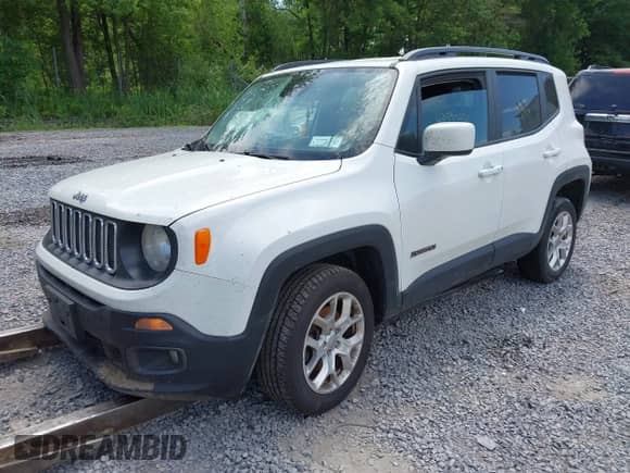 2017 Jeep Renegade Latitude с VIN ZACCJBBB1HPG56606, выставлен на аукционе IAAI как лот 42590556 с пробегом 81 138 миль миль и . История ставок и продаж доступна на DreamBid. Изображение 2.