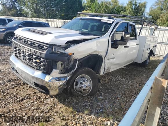 2022 Chevrolet Silverado 1500 z VIN 1GB4WRE72NF321590, wystawiony jako Copart lot #85367275 z przebiegiem 66 316 mil mil oraz Szkoda całkowita • Salvage title. Historia ofert i sprzedaży dostępna na DreamBid. Obrazek 1.