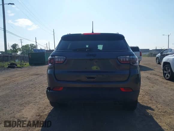 2022 Jeep Compass Latitude с VIN 3C4NJCBB1NT167500, выставлен на аукционе IAAI как лот 42709668 с пробегом 52 908 миль миль и . История ставок и продаж доступна на DreamBid. Изображение 16.