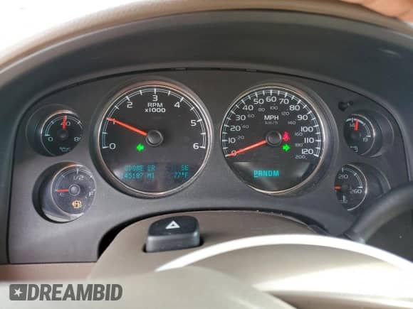 2014 Chevrolet Suburban LS с VIN 1GNSCHE03ER187980, выставлен на аукционе Copart как лот 55077815 с пробегом 145 187 миль миль и Списание • Salvage title. История ставок и продаж доступна на DreamBid. Изображение 9.