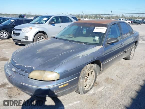 1996 Chevrolet Lumina с VIN 2G1WL52M3T9113992, выставлен на аукционе IAAI как лот 40999280 с пробегом 189 752 миль миль и . История ставок и продаж доступна на DreamBid. Изображение 2.