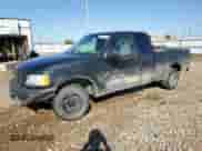2000 Ford F-150 XL z VIN 1FTZX1729YNA19838, wystawiony jako Copart lot #58537575 z przebiegiem 254 403 mil mil oraz Czysty tytuł • Clean title. Historia ofert i sprzedaży dostępna na DreamBid. Obrazek 1.