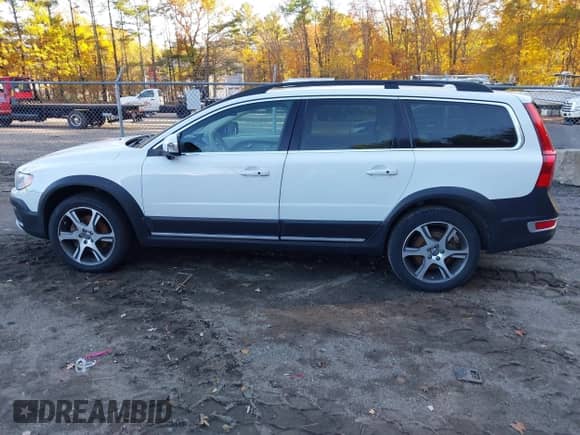 2012 Volvo XC70 T6 z VIN YV4902BZ5C1119267, wystawiony jako IAAI lot #43526347 z przebiegiem 134 945 mil mil oraz . Historia ofert i sprzedaży dostępna na DreamBid. Obrazek 14.