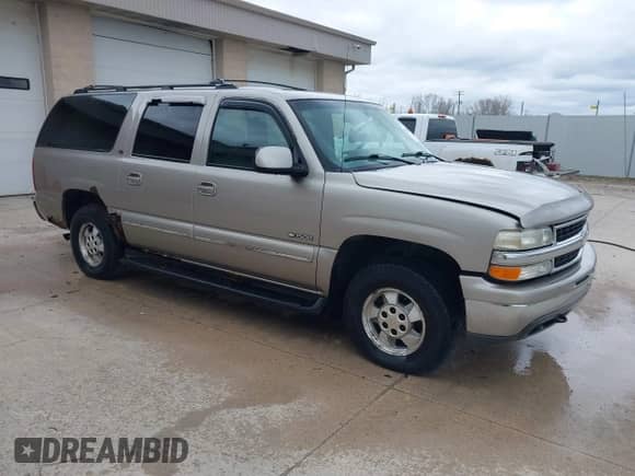 2000 Chevrolet Suburban LT with VIN 3GNFK16T2YG218578, listed as a IAAI auction lot 42190277 with Not provided miles and . Bid and sale history available at DreamBid. Image 1.