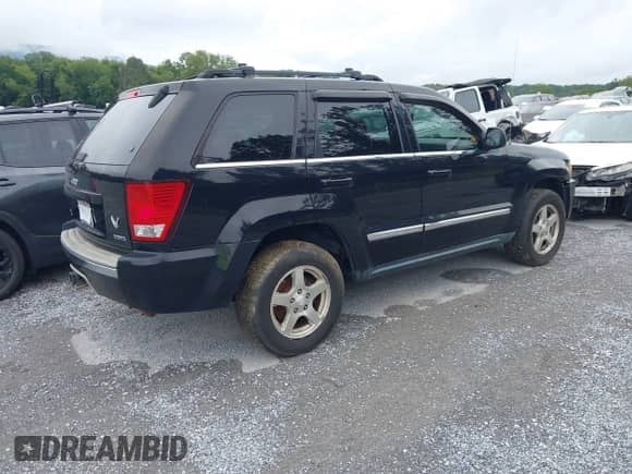 2007 Jeep Grand Cherokee Limited с VIN 1J8HR58237C701757, выставлен на аукционе IAAI как лот 43051724 с пробегом 172 905 миль миль и . История ставок и продаж доступна на DreamBid. Изображение 4.