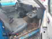 1994 Chevrolet S-10 z VIN 1GCCS14Z6R8130319, wystawiony jako IAAI lot #42463264 z przebiegiem 88 831 mil mil oraz . Historia ofert i sprzedaży dostępna na DreamBid. Obrazek 8.