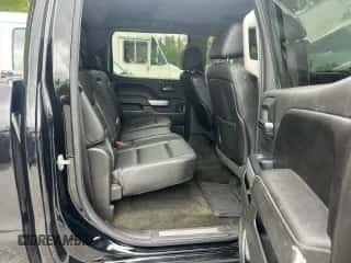 2015 Chevrolet Silverado 1500 LTZ z VIN 3GCUKSEC2FG455754, wystawiony jako Copart lot #91218185 z przebiegiem 240 652 mil mil oraz Czysty tytuł • Clean title. Historia ofert i sprzedaży dostępna na DreamBid. Obrazek 6.