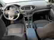 2017 Hyundai Ioniq SEL с VIN KMHC75LC6HU024055, выставлен на аукционе Copart как лот 39381404 с пробегом 188 799 миль миль и . История ставок и продаж доступна на DreamBid. Изображение 8.