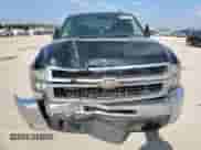 2008 Chevrolet Silverado 2500HD 2LT с VIN 1GCHK23668F154861, выставлен на аукционе Copart как лот 81126135 с пробегом 174 410 миль миль и Списание • Salvage title. История ставок и продаж доступна на DreamBid. Изображение 5.