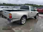 2002 Toyota Tacoma с VIN 5TENL42N42Z010806, выставлен на аукционе Copart как лот 84645105 с пробегом 199 343 миль миль и Списание • Salvage title. История ставок и продаж доступна на DreamBid. Изображение 3.